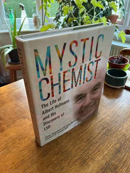 Mystic Chemist (2013) by Dieter Hagenbach and Lucius Werthmüller